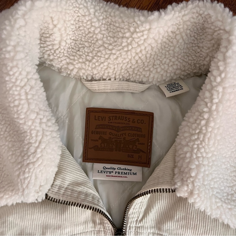Levi’s Slim Sherpa Zip Trucker Jacket - Picture 6 of 8